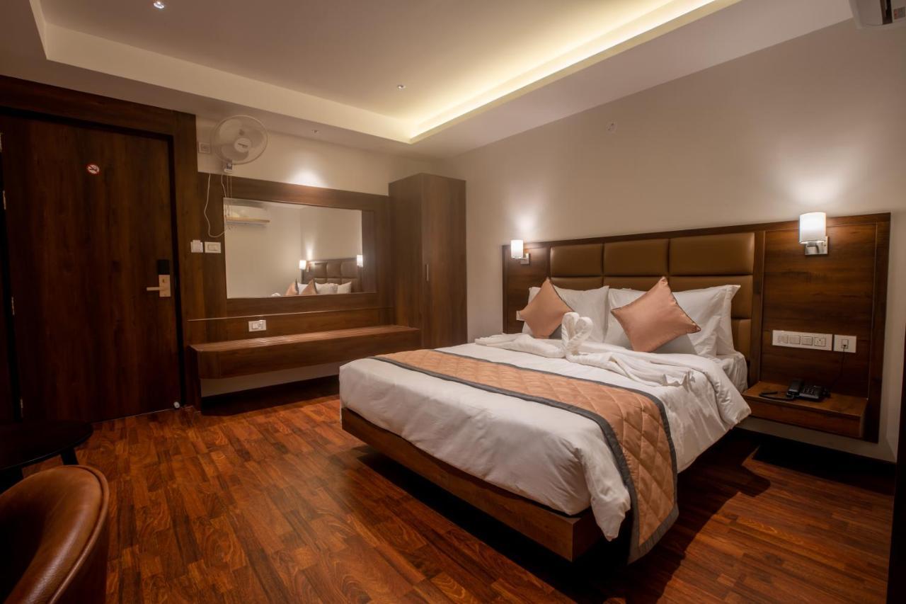 העיר בנגלור Golden Fortune Inn Hotel מראה חיצוני תמונה