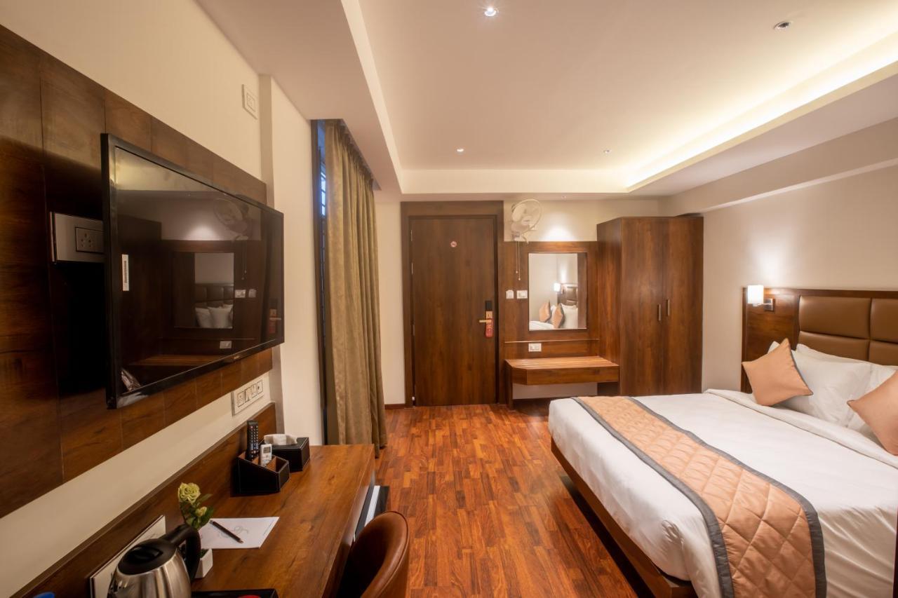 העיר בנגלור Golden Fortune Inn Hotel מראה חיצוני תמונה