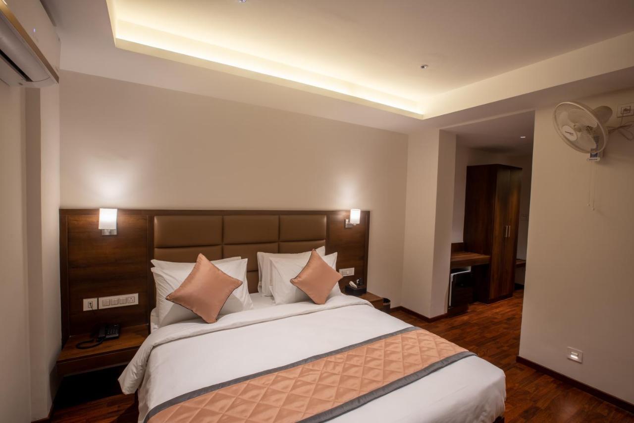 העיר בנגלור Golden Fortune Inn Hotel מראה חיצוני תמונה