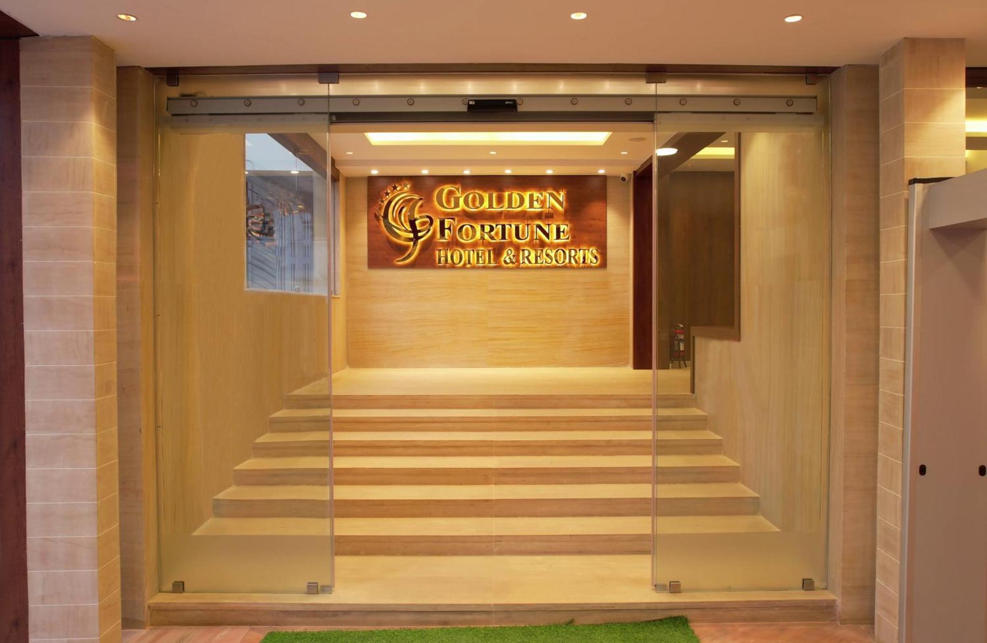 העיר בנגלור Golden Fortune Inn Hotel מראה חיצוני תמונה
