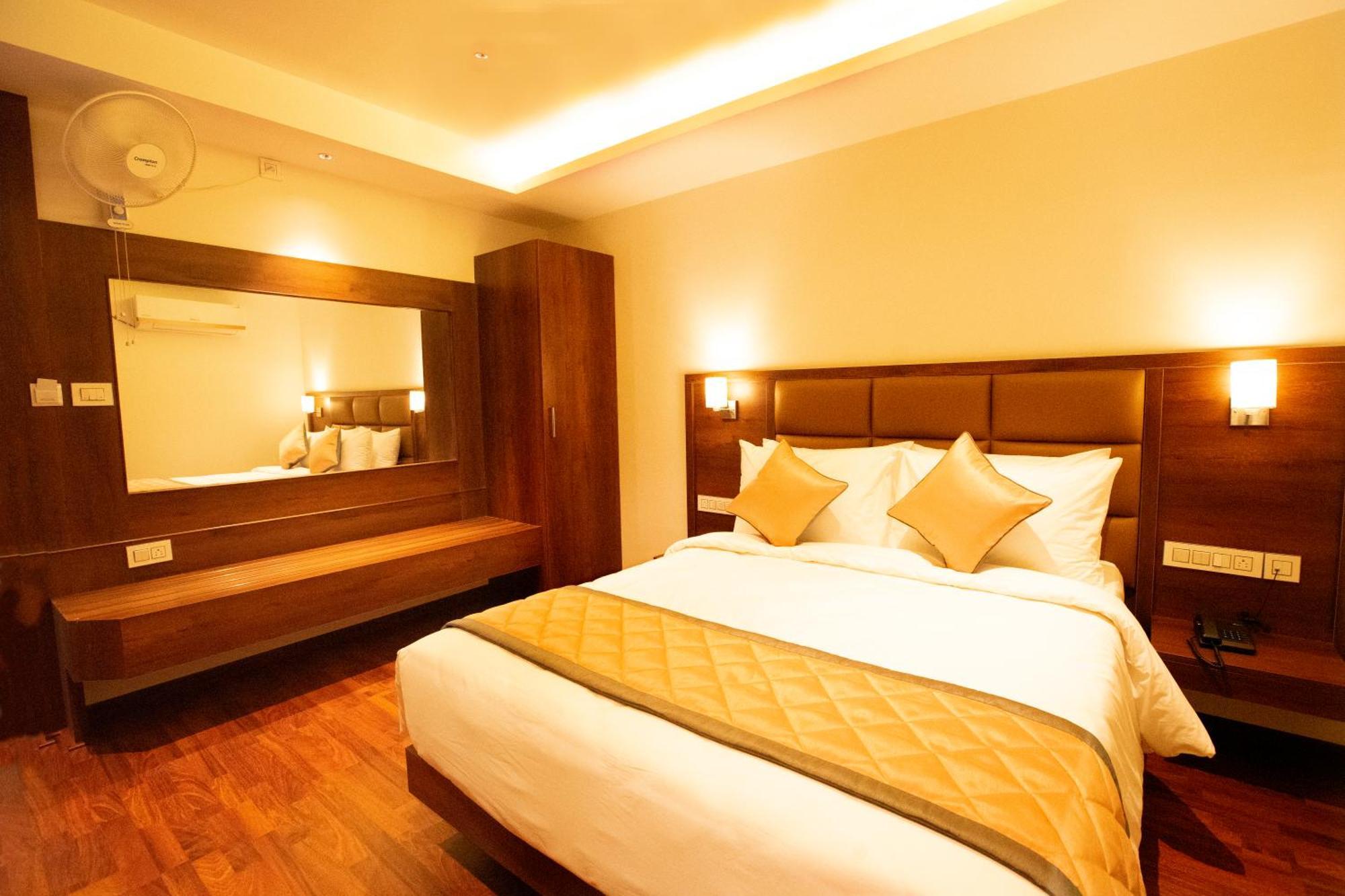 העיר בנגלור Golden Fortune Inn Hotel מראה חיצוני תמונה