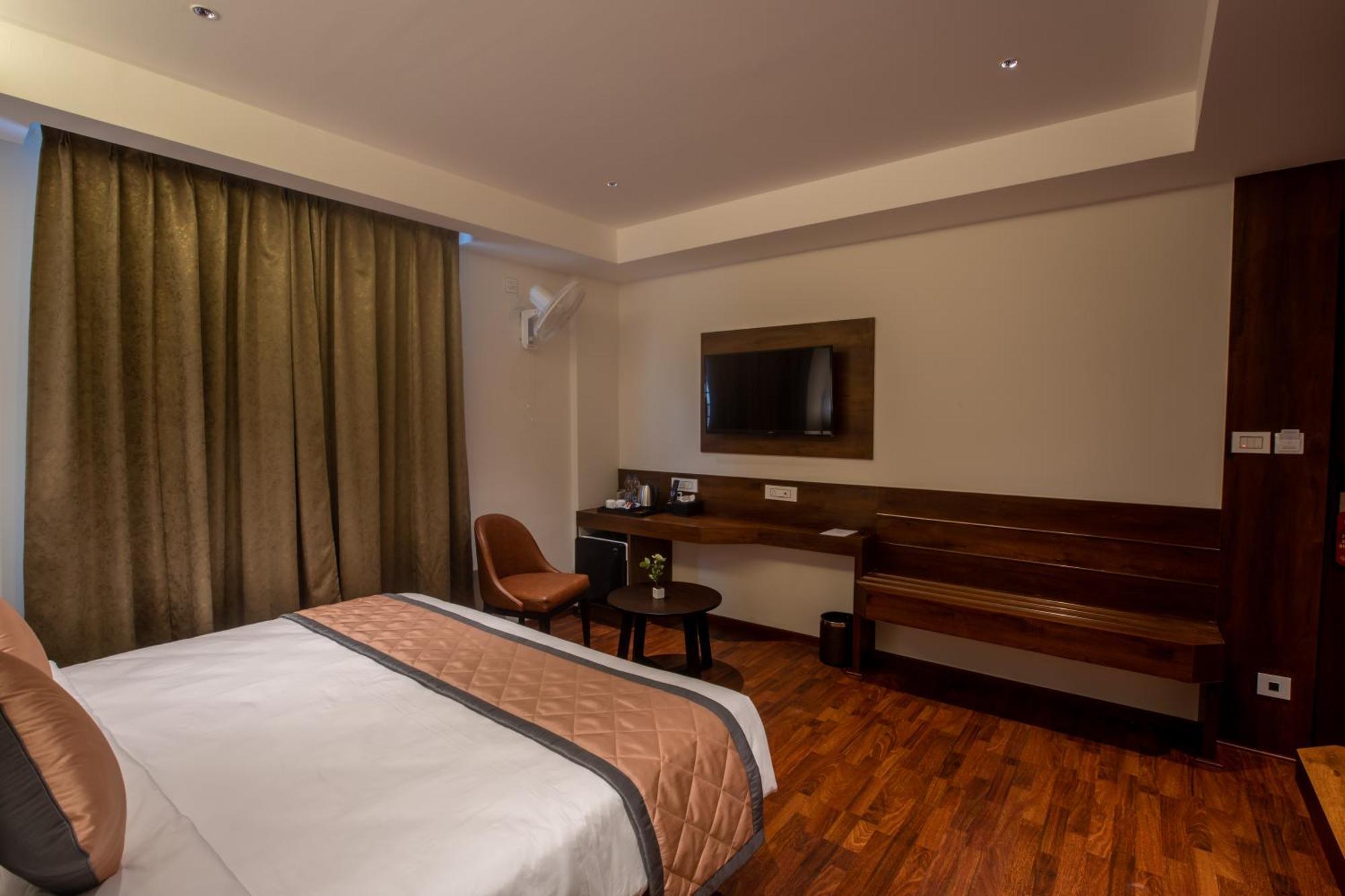 העיר בנגלור Golden Fortune Inn Hotel מראה חיצוני תמונה